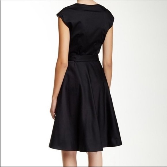 Ted Baker London Sigorni Wrap Dress Size US 6 / Ted Size 2 - Picture 2 of 8